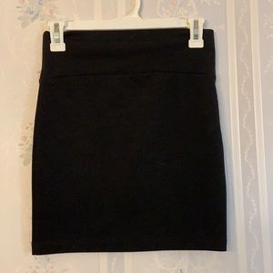 Black bodycon skirt